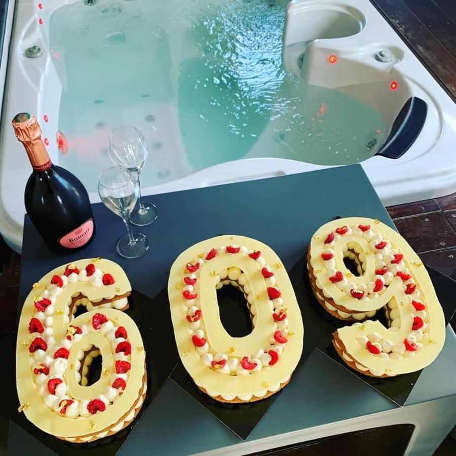 Suite 609 ニーム エクステリア 写真